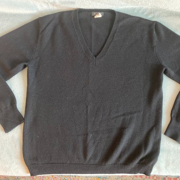 JCREW, womens v-neck wool sweater - Picture 2 of 7